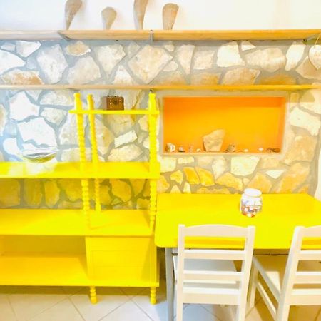 Colorful And Happy Apartment Sukosan - With Parking Exterior photo