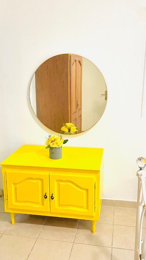 Colorful And Happy Apartment Sukosan - With Parking Exterior photo