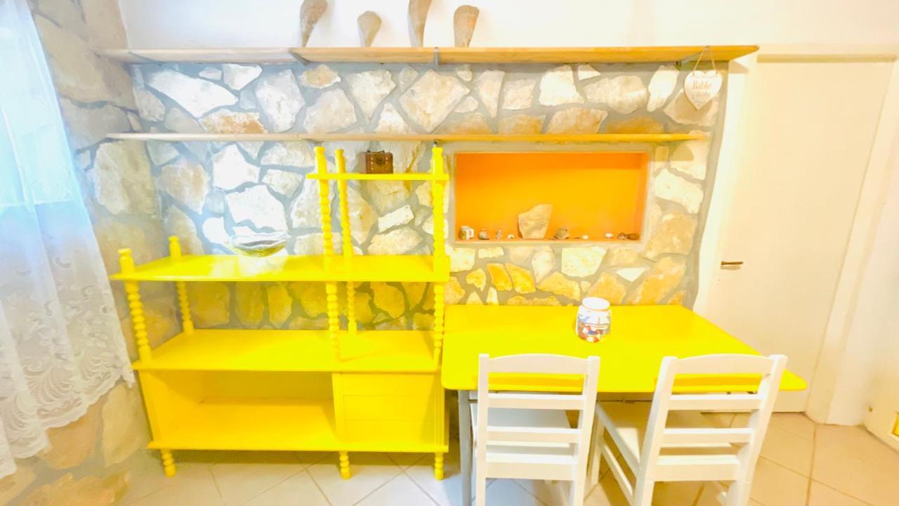 Colorful And Happy Apartment Sukosan - With Parking Exterior photo